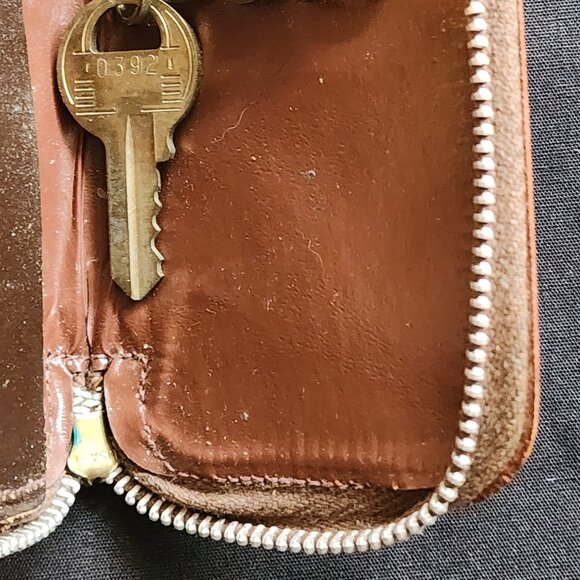 Vintage Brown Leather ZipUp Key Caddy Genuine Cowhide Key Holder Small Organizer - Picture 9 of 13